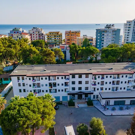 Hotel Metropolis Palace