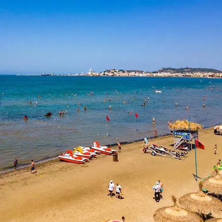 Metropolis Palace 3* Durres