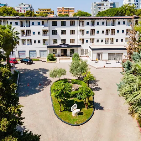 Metropolis Palace Hotel 3*