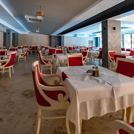 Metropolis Palace 酒店 Durrës