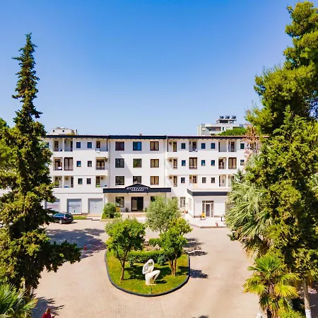 Metropolis Palace Hotel 3*