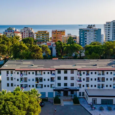Hotel Metropolis Palace 3*