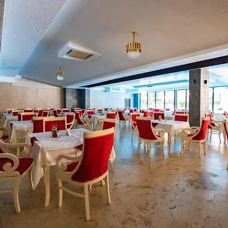 Hotel Metropolis Palace 3*