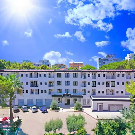 Metropolis Palace