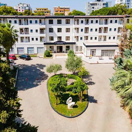 Metropolis Palace Hotel 3*